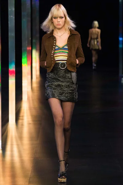 Look 4